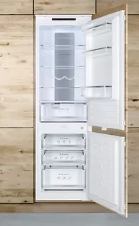 Amica Chłodziarko-zamrażarka BK3055.6NFM