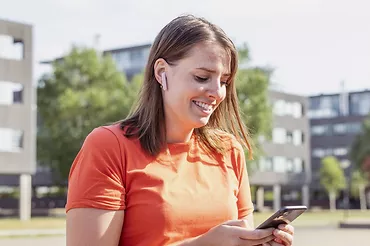 Trust Słuchawki bezprzewodowe Primo Touch Bluetooth różowe