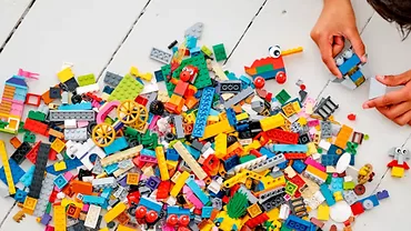 LEGO Classic 11021 90 lat zabawy