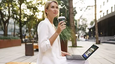 Lenovo Ultrabook ThinkPad X13s G1 21BX000MPB W11Pro SC8280XP/32GB/512GB/INT/LTE/13.3 WUXGA/Black/3YRS Premier Support