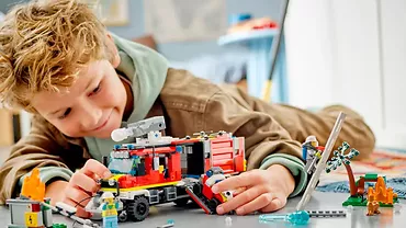 LEGO City 60374 Terenowy pojazd straży pożarnej