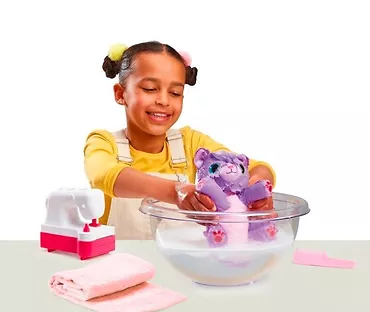 Maszyna do szycia + pluszak fioletowy Little Live Pets Sew Surprise