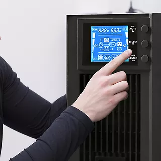 Qoltec Zasilacz awaryjny UPS, on-line, czysta fala sinusoidalna, 1KVA, 800W, LCD, USB