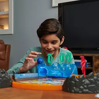 Spin Master Zestaw treningowy Dino Bakugan 3.0 pole bitwy