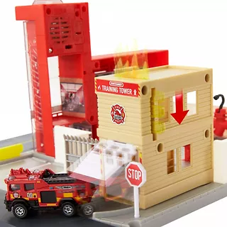 Mattel Zestaw z garażem Matchbox Prawdziwe Przygody Straż Pożarna
