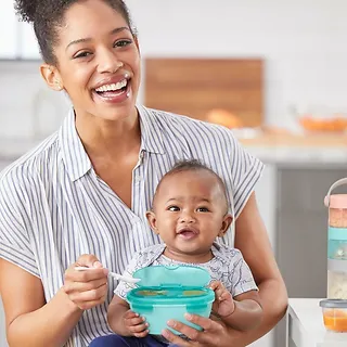 Skip Hop Zestaw pojemnik+łyżka Easy-Serve