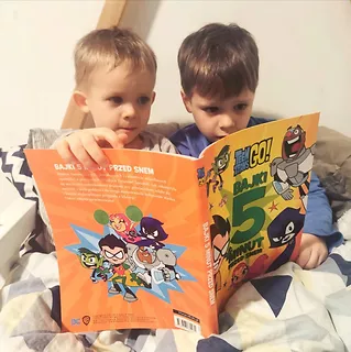 Harper Collins Książeczka Młodzi Tytani Akcja! Bajki 5 minut przed snem