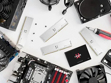 GOODRAM Pamięć DDR4 IRDM PRO 16/3600 (1*16GB) 18-22-22 biała