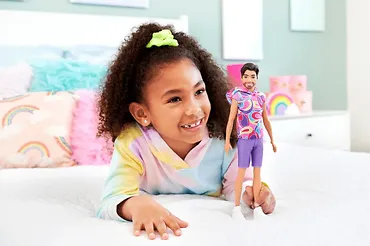 Mattel Lalka Barbie Stylowy Ken, brunet z krótką brodą