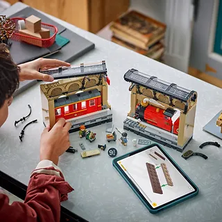 LEGO Klocki Harry Potter 76450 Book nook: Ekspres do Hogwartu