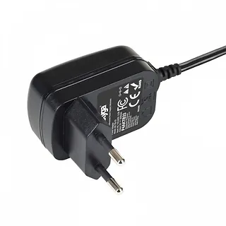 Zasilacz 5V/2A 10W AKYGA AK-TB-33 5.5X2.5MM Sieciowy uniwersalny