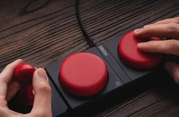 8BitDo Mechanical Keyboard - C64 Ed.