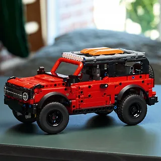LEGO Klocki Technic 42213 SUV Ford Bronco