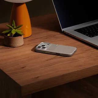 Apple Etui Beats Rugged zgodne z MagSafe i panelem Sterowanie aparatem do iPhonea 17 Pro - alpejski szary