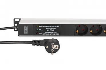 Digitus Listwa zasilająca PDU Rack (620mm) z zabezpieczeniem przeciwprzepięciowym + filtr EMI/RFI, 9 gniazd Schuko CEE 7/3 (45°), kabel 2m wtyk Unischuko CEE