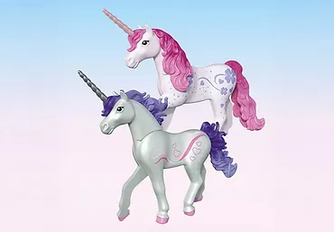Playmobil Zestaw z figurkami Princess Magic 71839 Magiczna stajnia jednorożc&oacute;w dla mamy i źrebaka