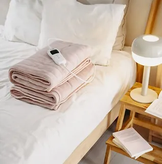 Adler Super miÄkki koc elektryczny nakĹadany z pilotem AD 7443