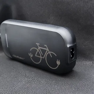 Qoltec Ładowarka Pro do roweru Bosch 36V | 42V | 2A | Bosch plug |      wodoodporna + kabel zasilajšcy