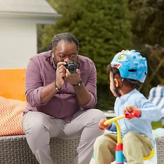 Canon Aparat bezlusterkowy EOS R100 BODY 6052C003