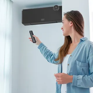 BLACK & DECKER Termowentylator BXWSH2001E