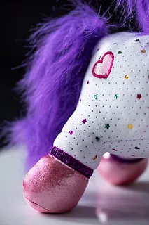 Dante Maskotka interaktywna Playshifu Zeezee Jednorożec