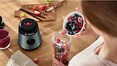 Bosch Mini blender z butelką ToGo MMB2111S