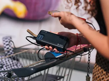 Tracer Power bank BLAZE 30000mAh 65W Czarny