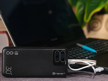 Tracer Power bank BLAZE 30000mAh 65W Czarny