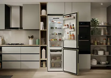 Candy Chłodziarko-zamrażarka CNCQ2T518EC