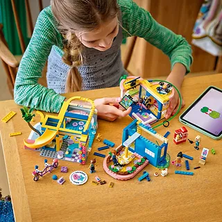 LEGO Klocki Friends 42689 Domek klubu przyjaci&oacute;ł z Heartlake