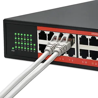 Qoltec Przełącznik sieciowy SWITCH Gigabit Ethernet PoE | 24x RJ45 | 2x SFP | 1000 Mb/s