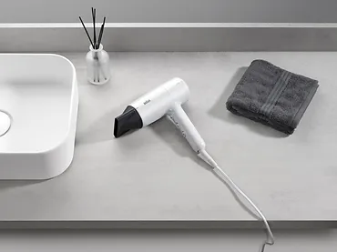 Braun Suszarka do włos&oacute;w z dyfuzorem DC2100W HD210E