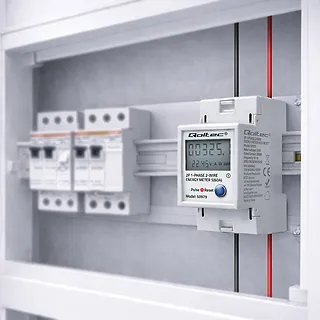 Qoltec Jednofazowy elektroniczny licznik zużycia energii na szynę DIN | RESET | licznik okresowy i stały | 230V | 60A | LCD | LED | 2P
