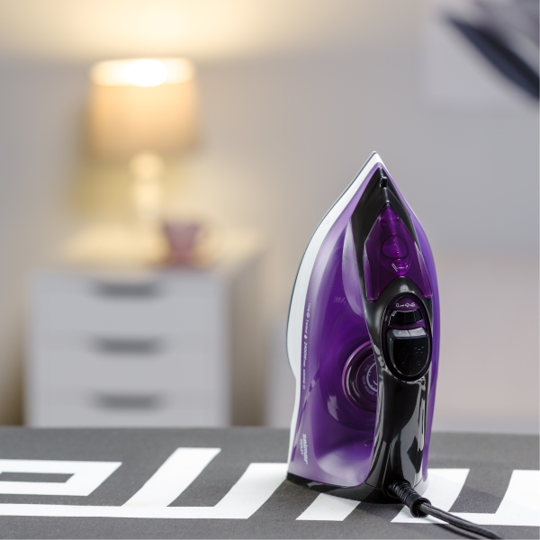 Wyrzut pary w żelazku Zelmer ZIR2600